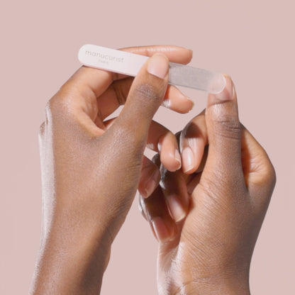 Glass nail accessory trio - Трио стъклени аксесоари